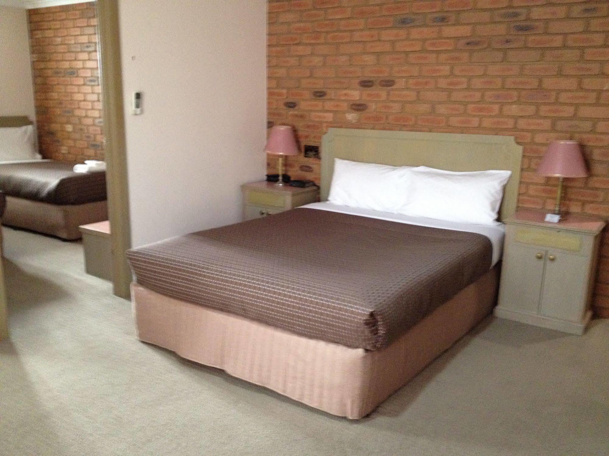 Golden Square Motor Inn Bendigo Extérieur photo